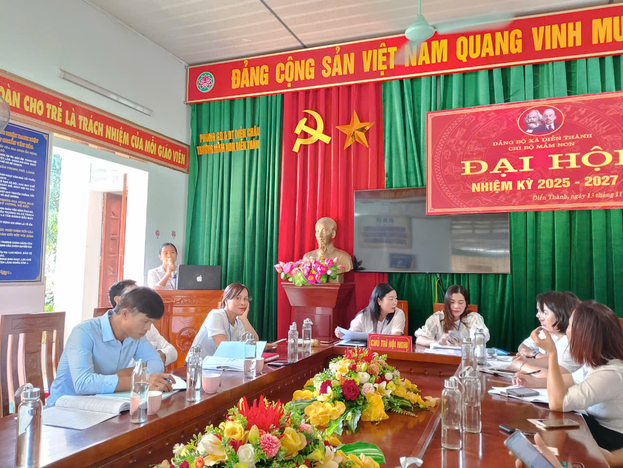 Đồng chí Trần Đăng Trung Bí thư Đảng bộ về tham dự và chỉ đạo 